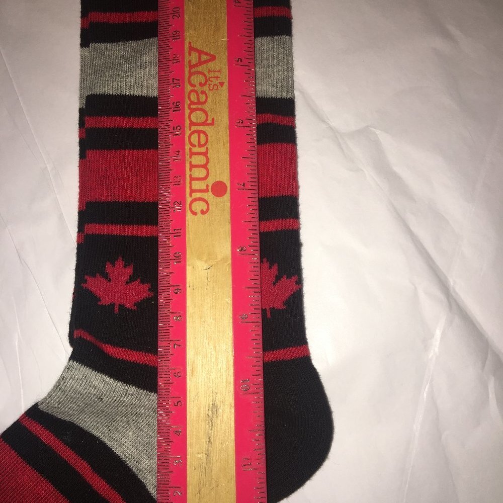 NWT Bellissimo Socks Canadian - Picture 3 of 7